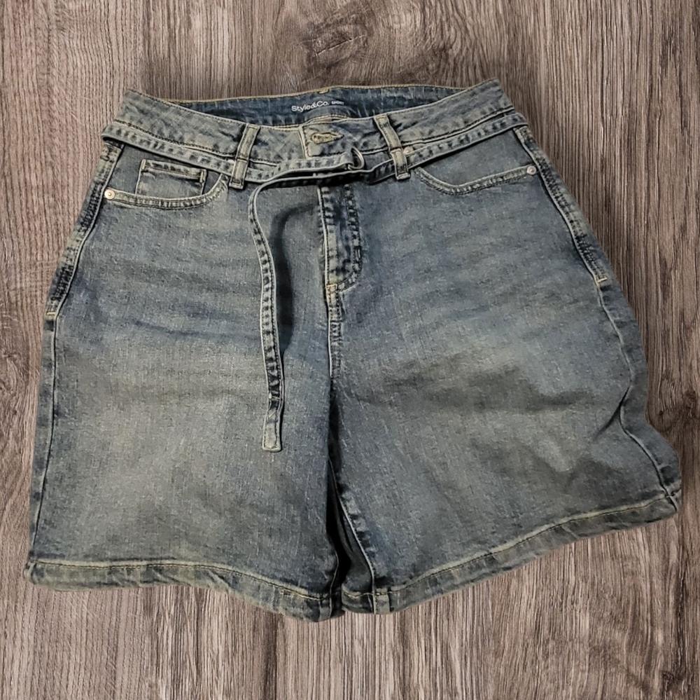 Style & Co. Women's Denim Blue Shorts with Belt, Size 10, NWOT